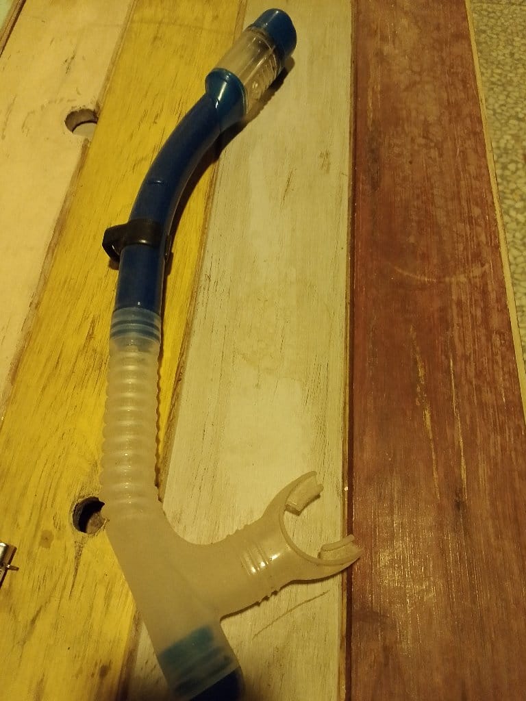 Tubo y gafas de buceo